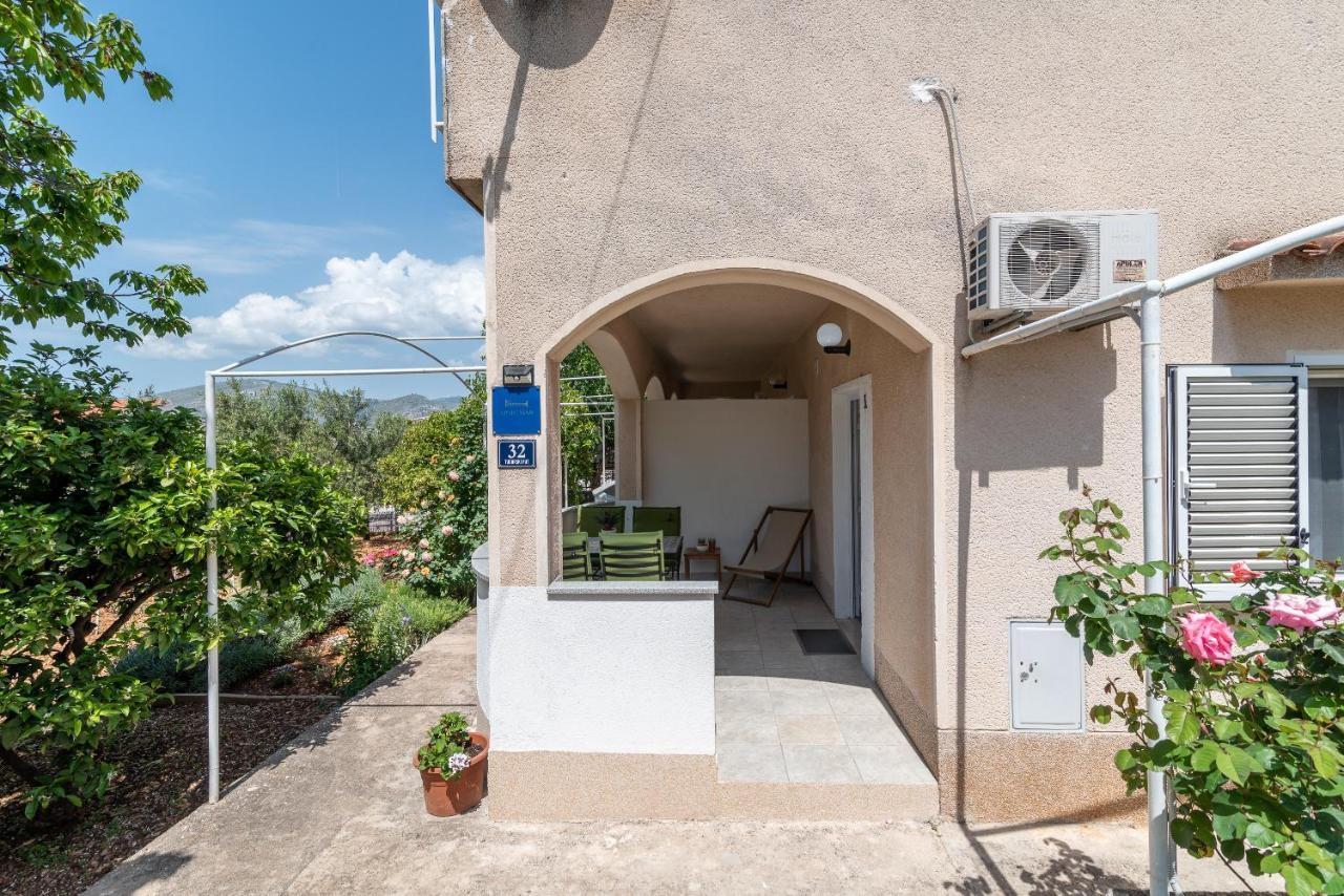 Apartments Fani Trogir Exterior foto